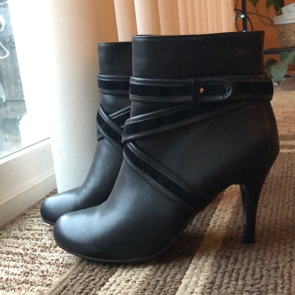 Heeled bootie boots